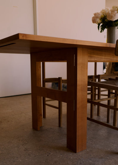 Dining Table 01 in solid cherry wood by STUDIO 0405 in Atelier September.